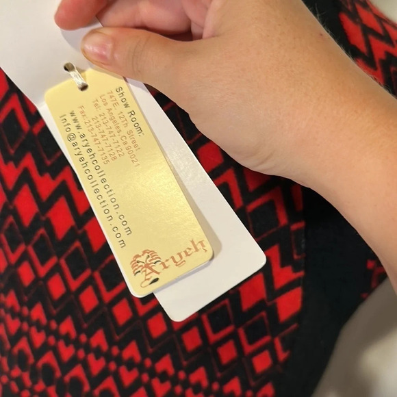 NWT black & red geometric print Aryeh dress size small - Picture 4 of 4